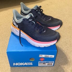 Hoka one one Clifton 7 wide fit Black Iris/Blue
